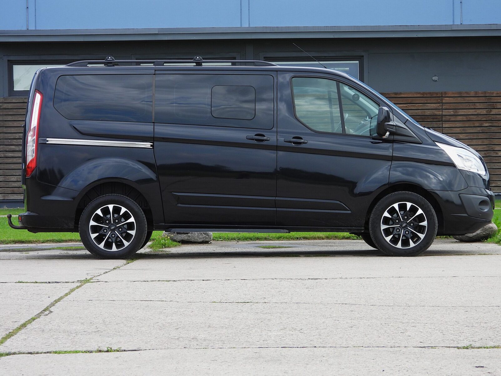 FORD TOURNEO CUSTOM