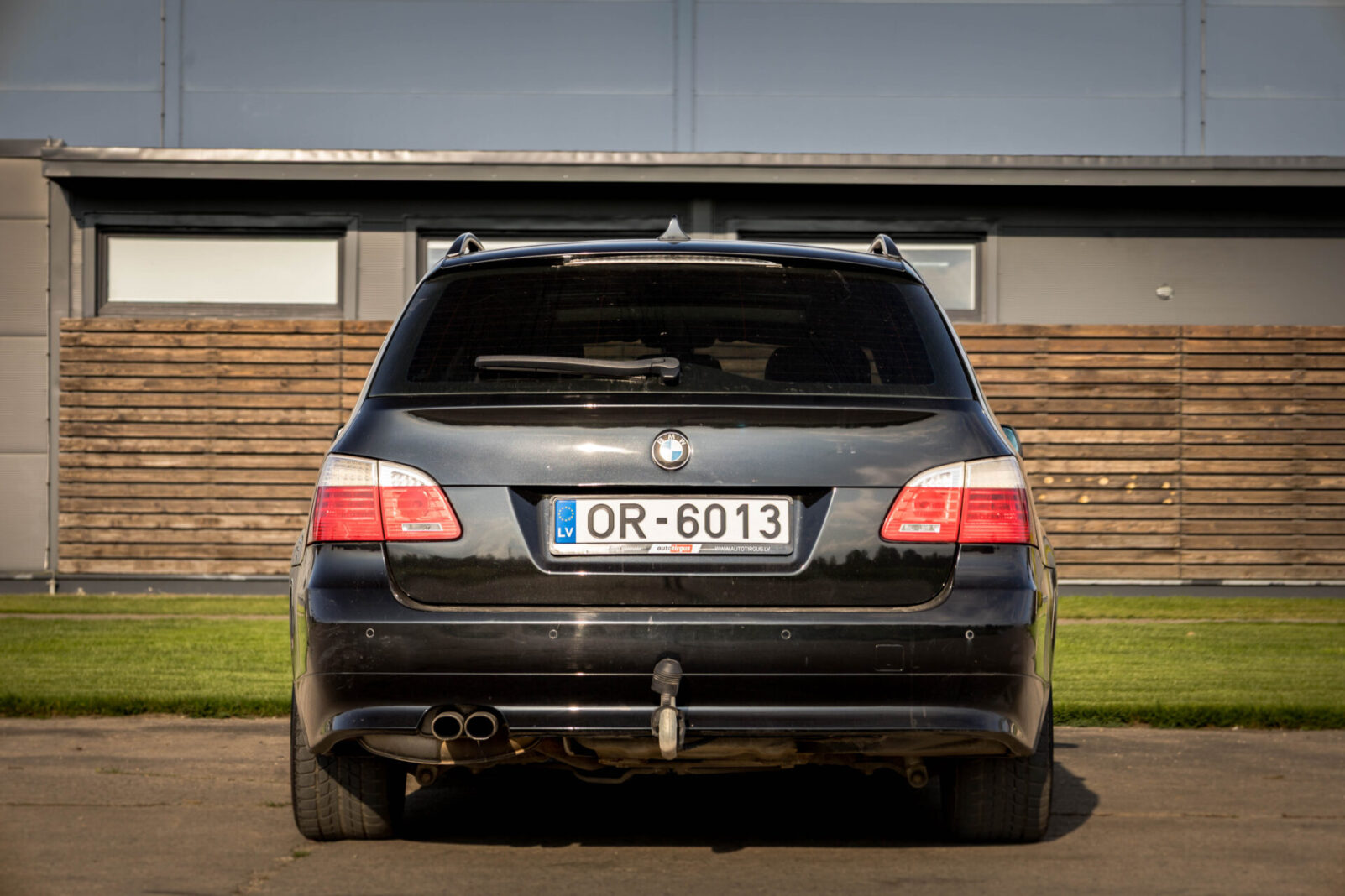 BMW 525