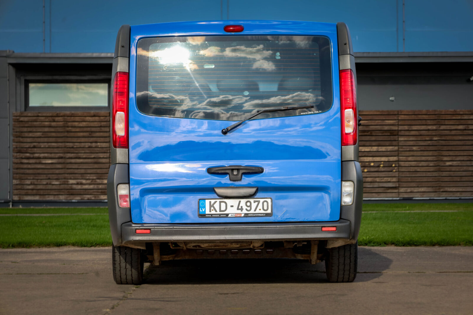RENAULT TRAFIC
