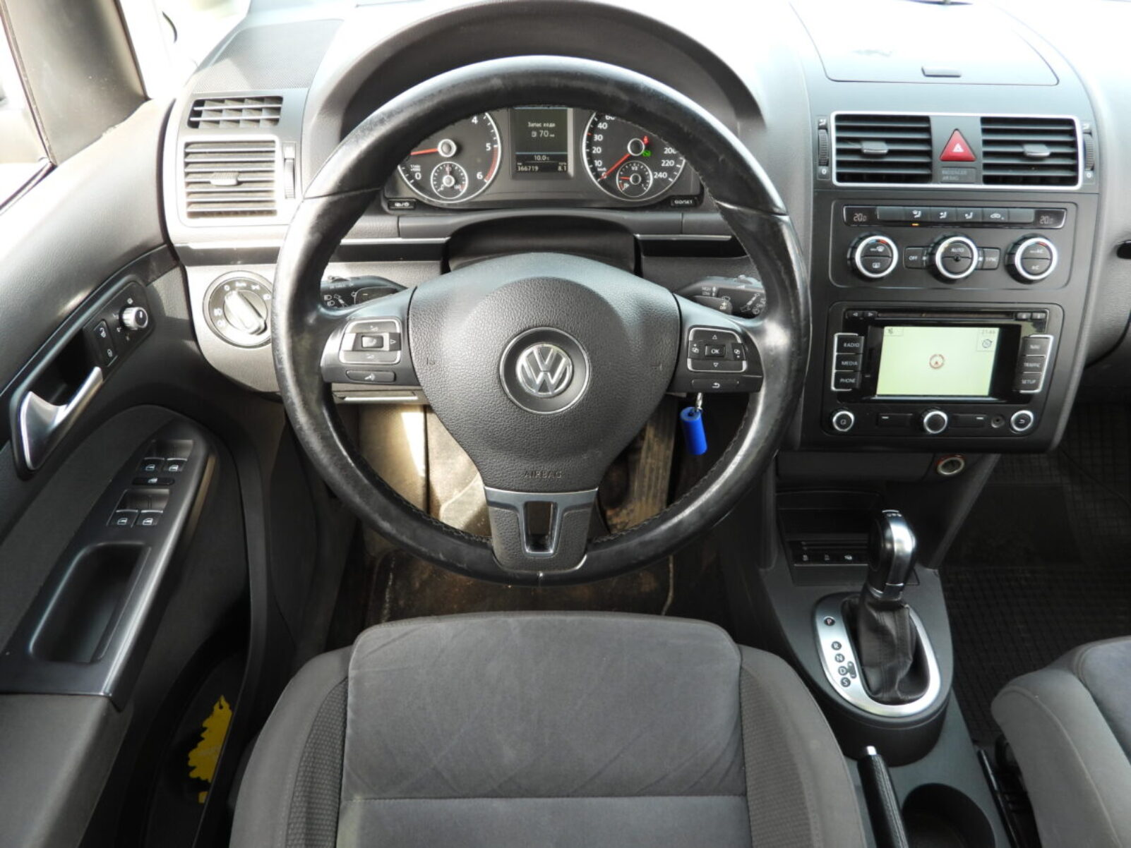 VW TOURAN