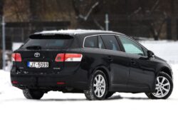 TOYOTA AVENSIS