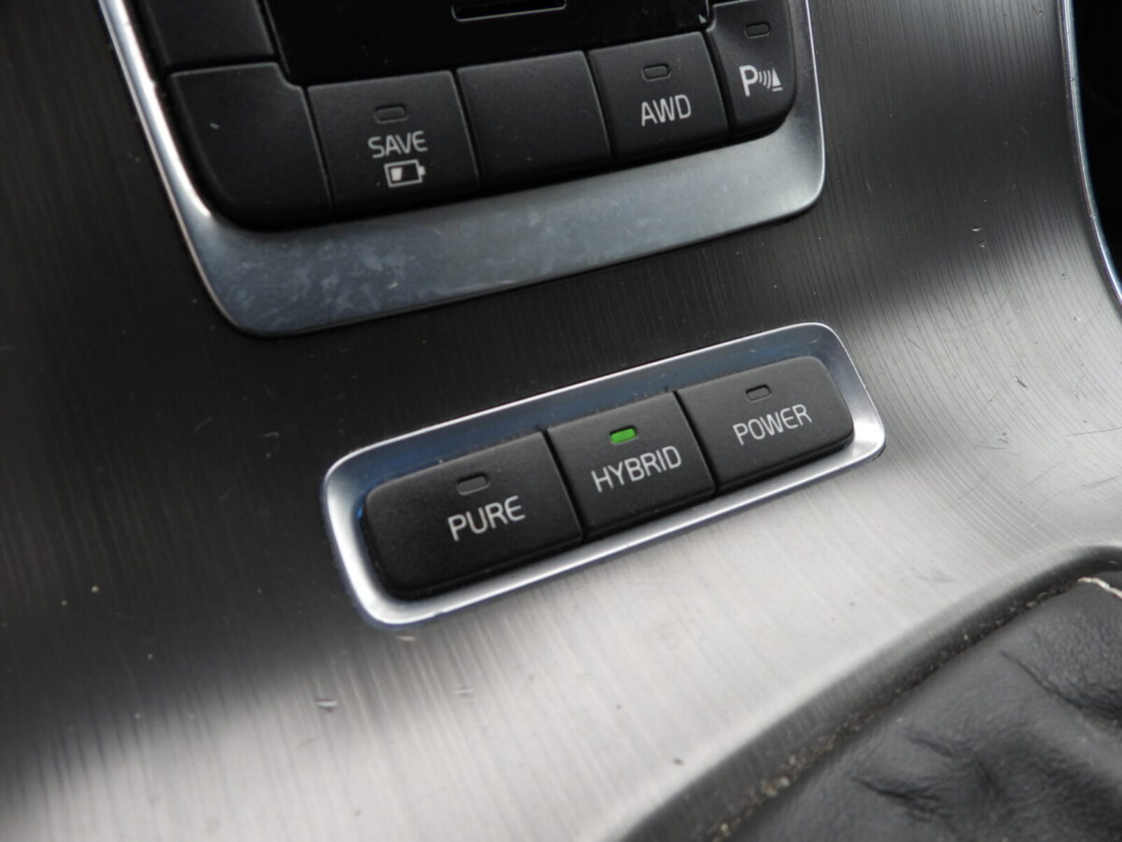 VOLVO V60 PLUG IN HYBRID