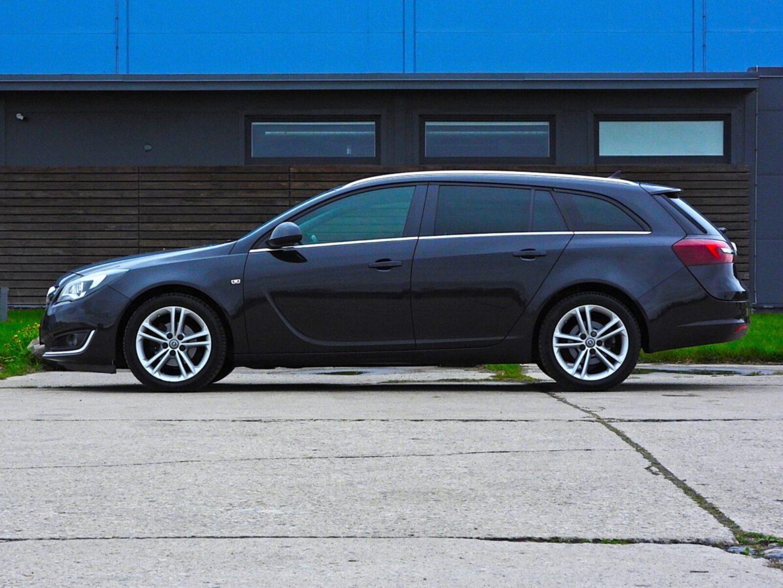 OPEL INSIGNIA SPORTS TOURER SW