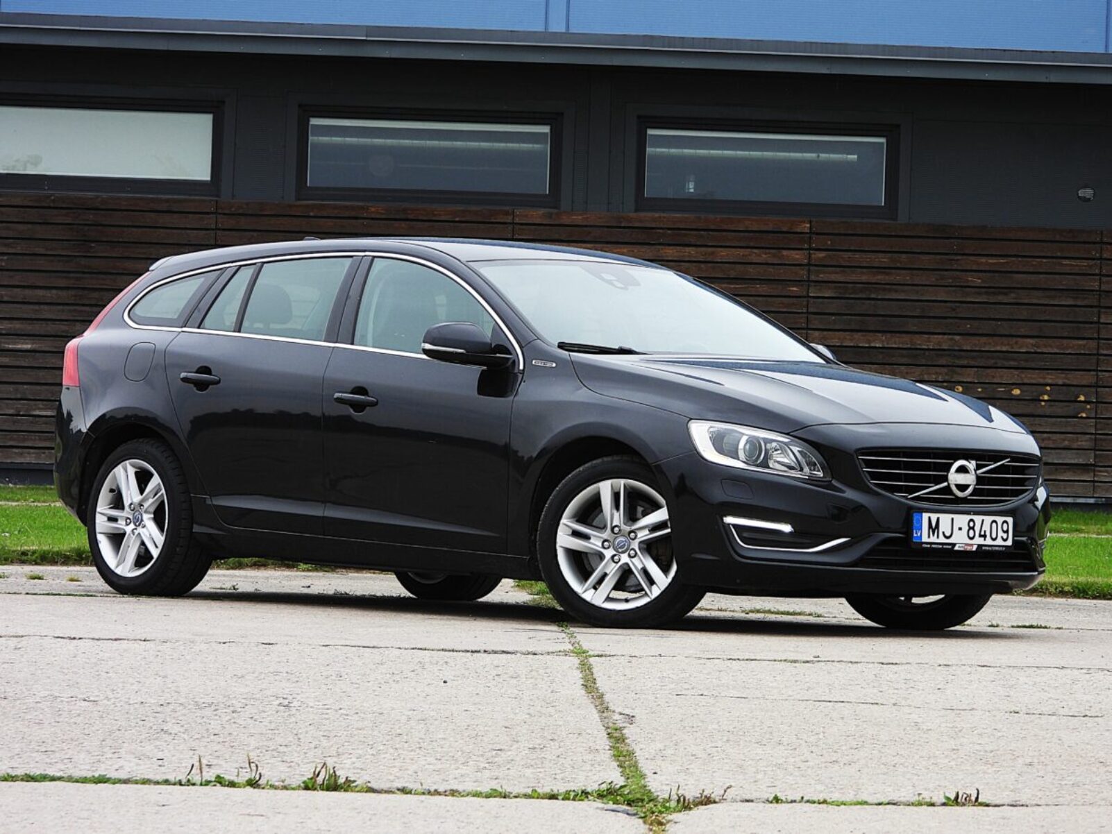 VOLVO V60 PLUG IN HYBRID