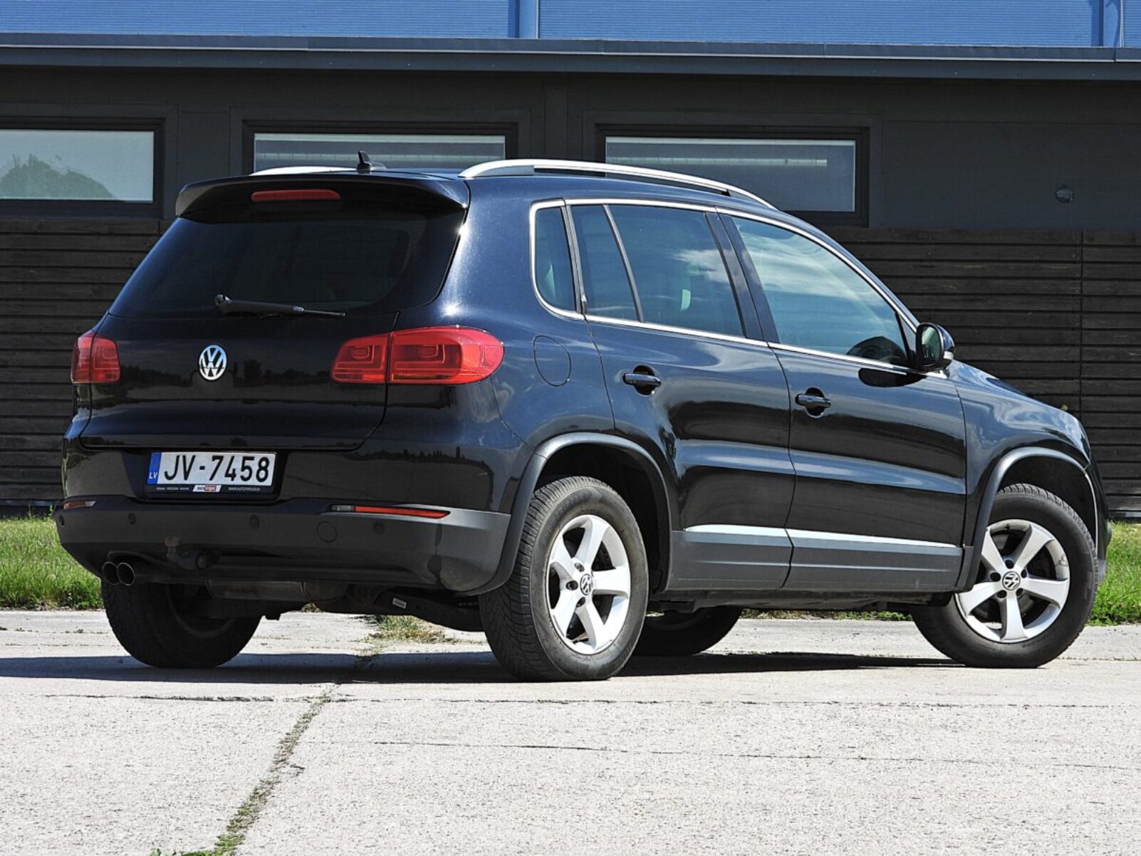 VW TIGUAN