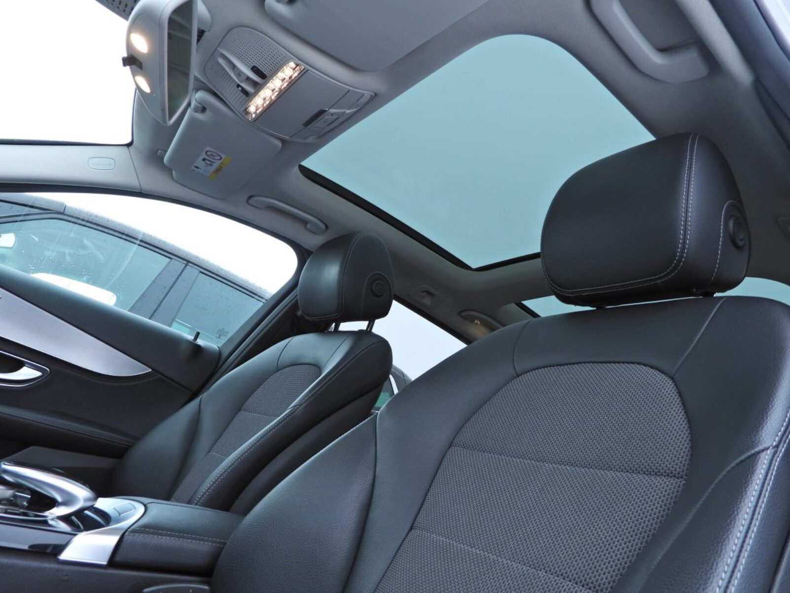 MERCEDES BENZ C220 D