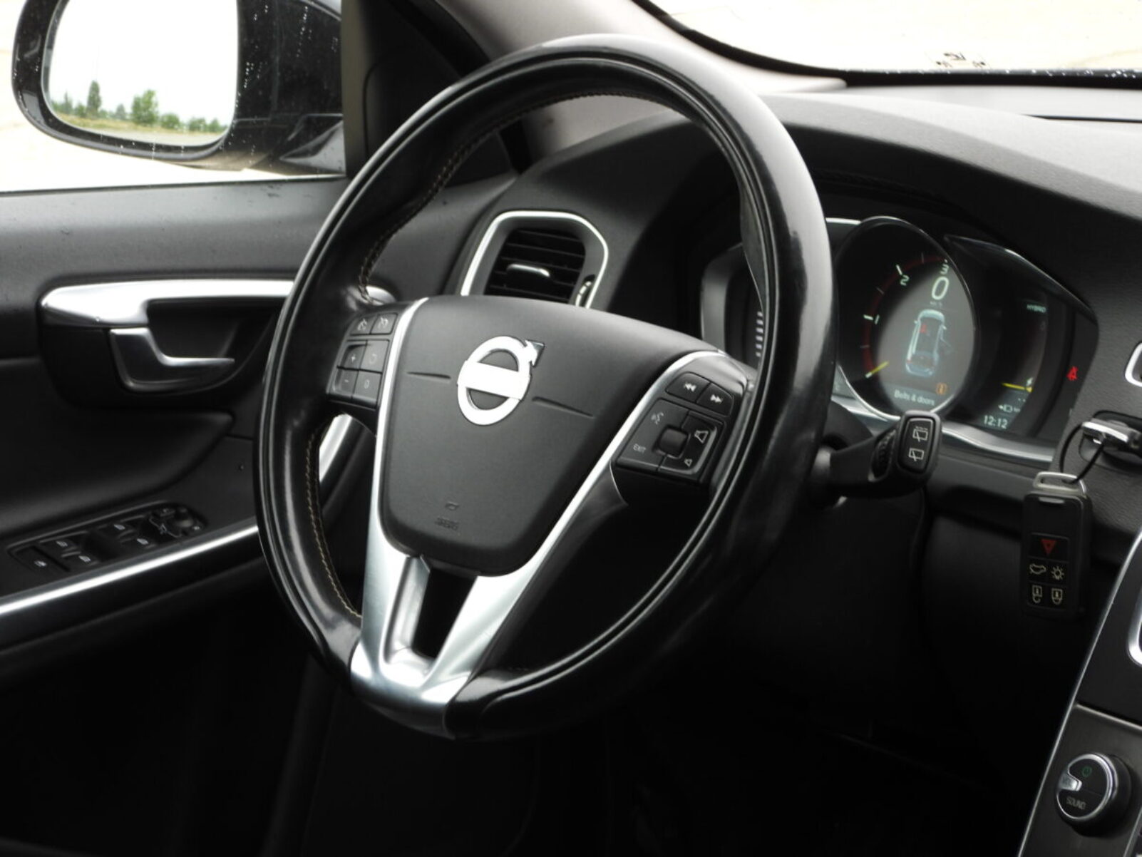 VOLVO V60 PLUG IN HYBRID