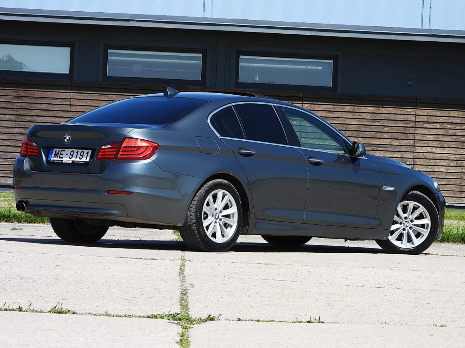 BMW 530