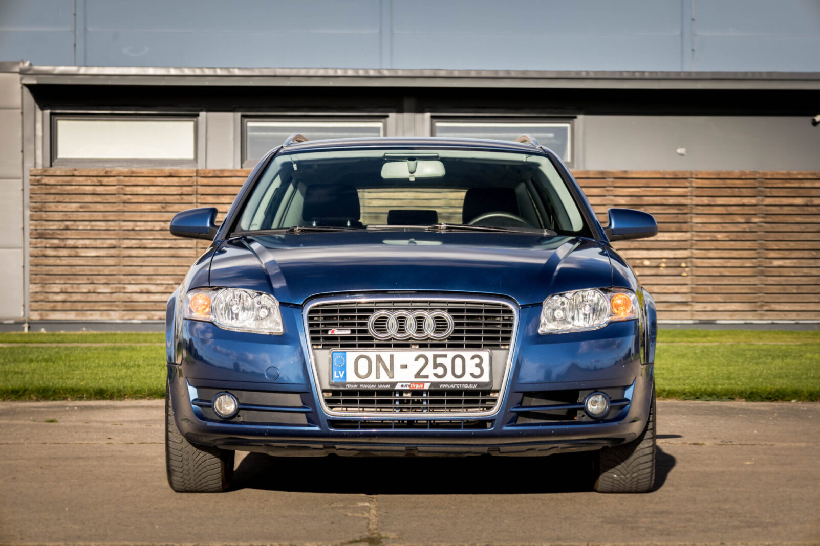 AUDI A4 AVANT
