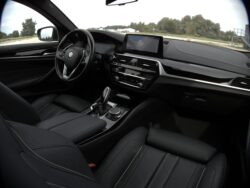 BMW 520I