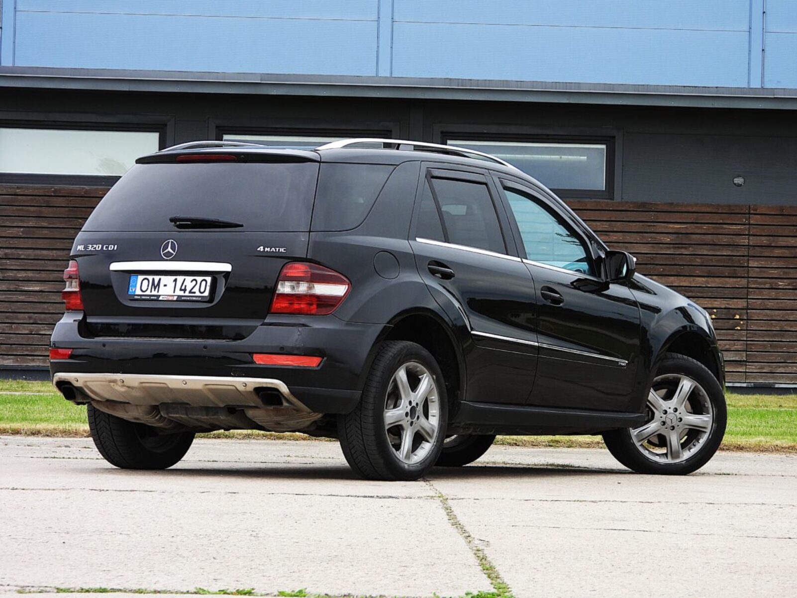 MERCEDES BENZ ML320