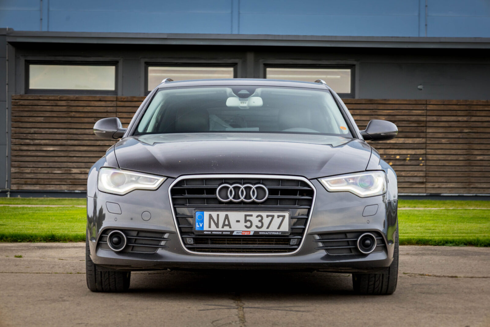 AUDI A6 AVANT