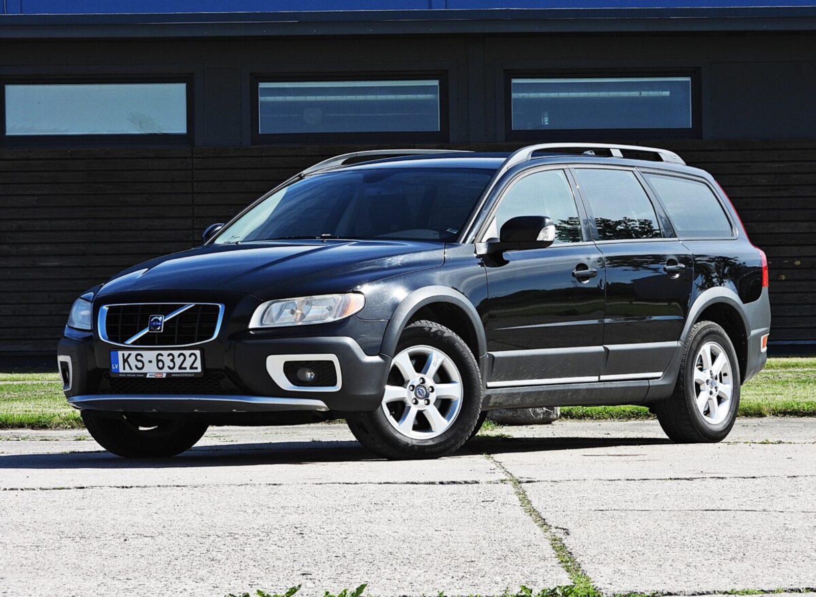 VOLVO XC70