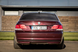 BMW 730