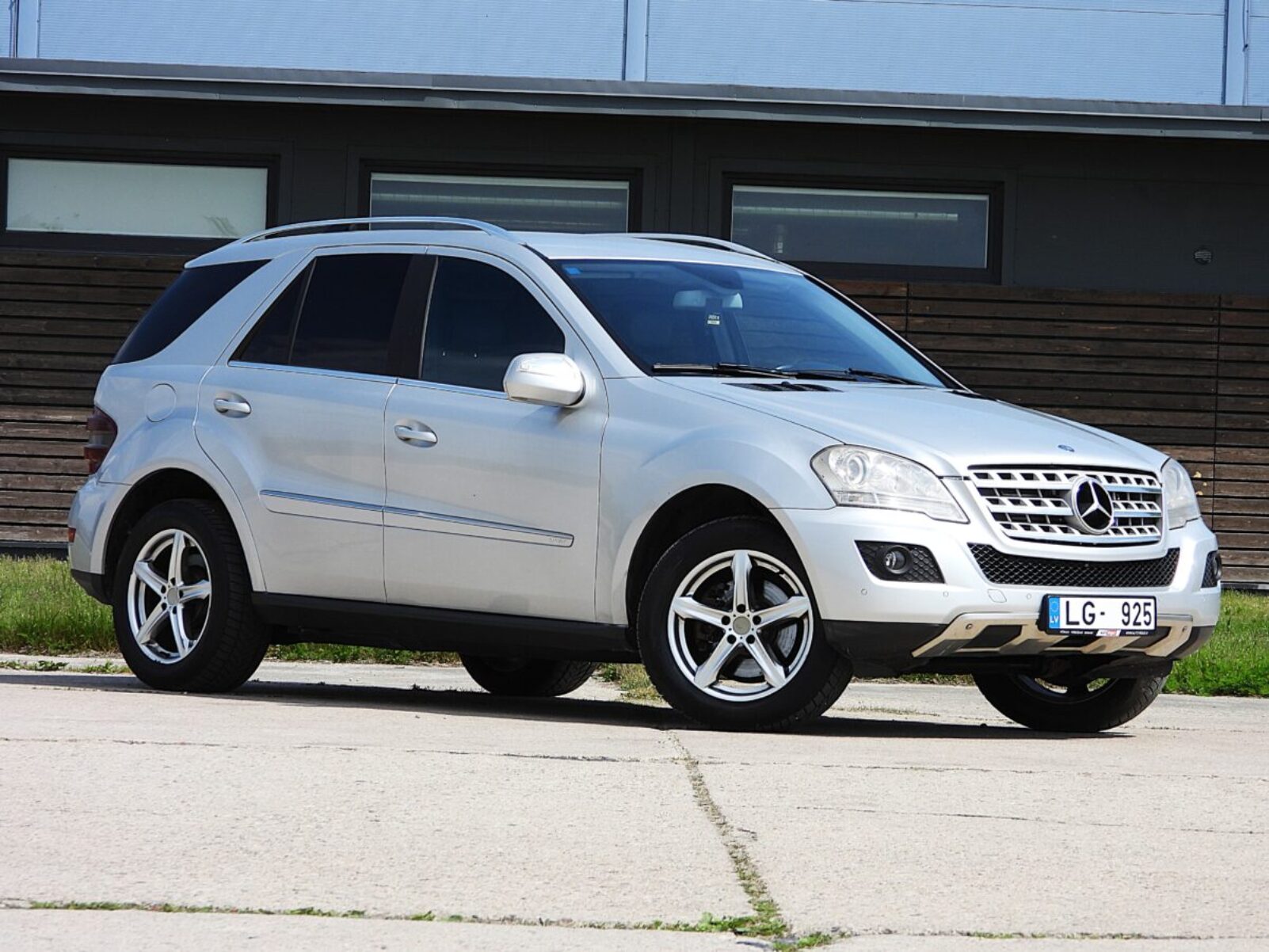 MERCEDES BENZ ML320