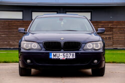 BMW 730