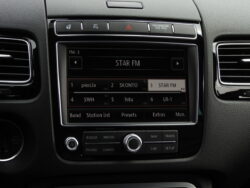VW TOUAREG R-LINE