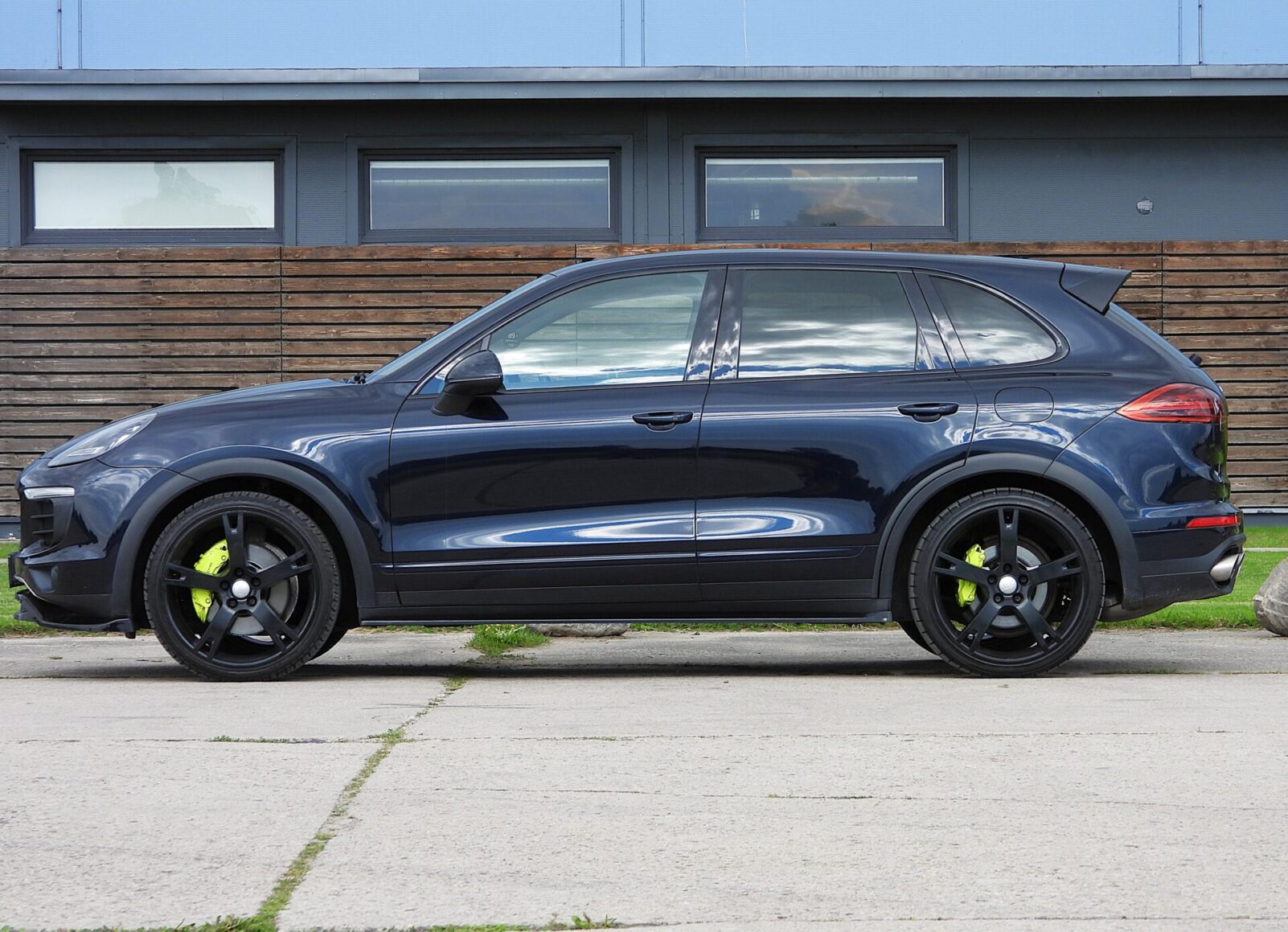 PORSCHE CAYENNE S E-HYBRID