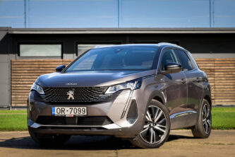 PEUGEOT 3008