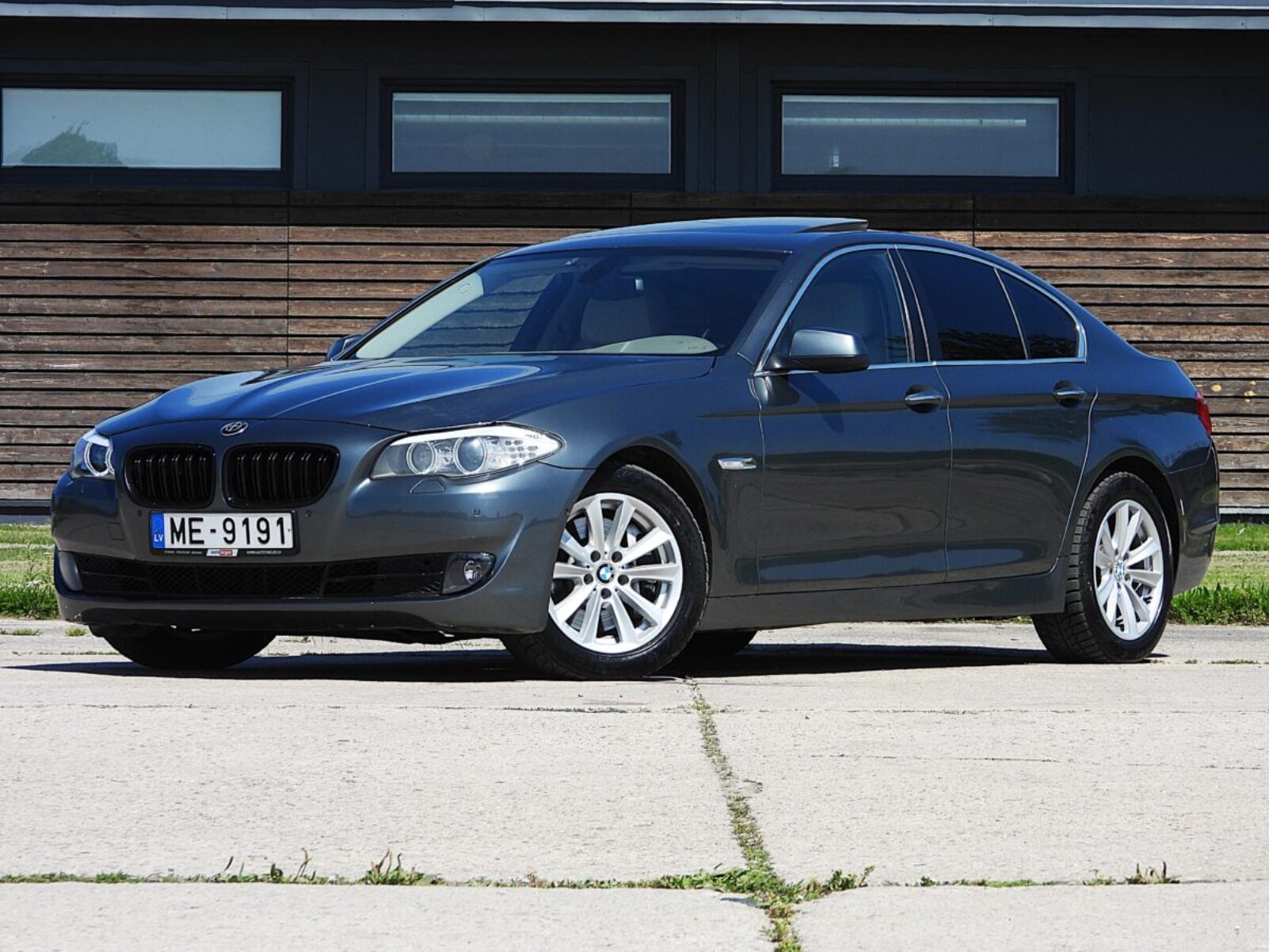 BMW 530