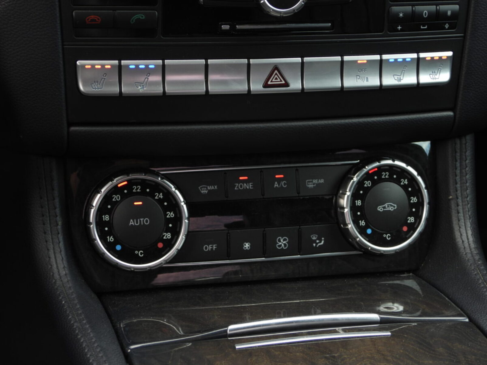 MERCEDES BENZ CLS