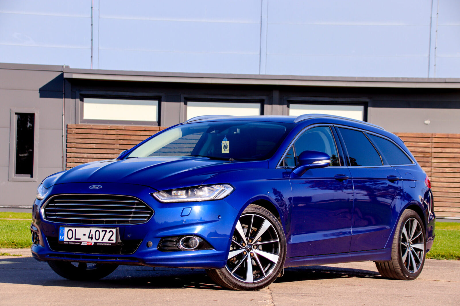 FORD MONDEO